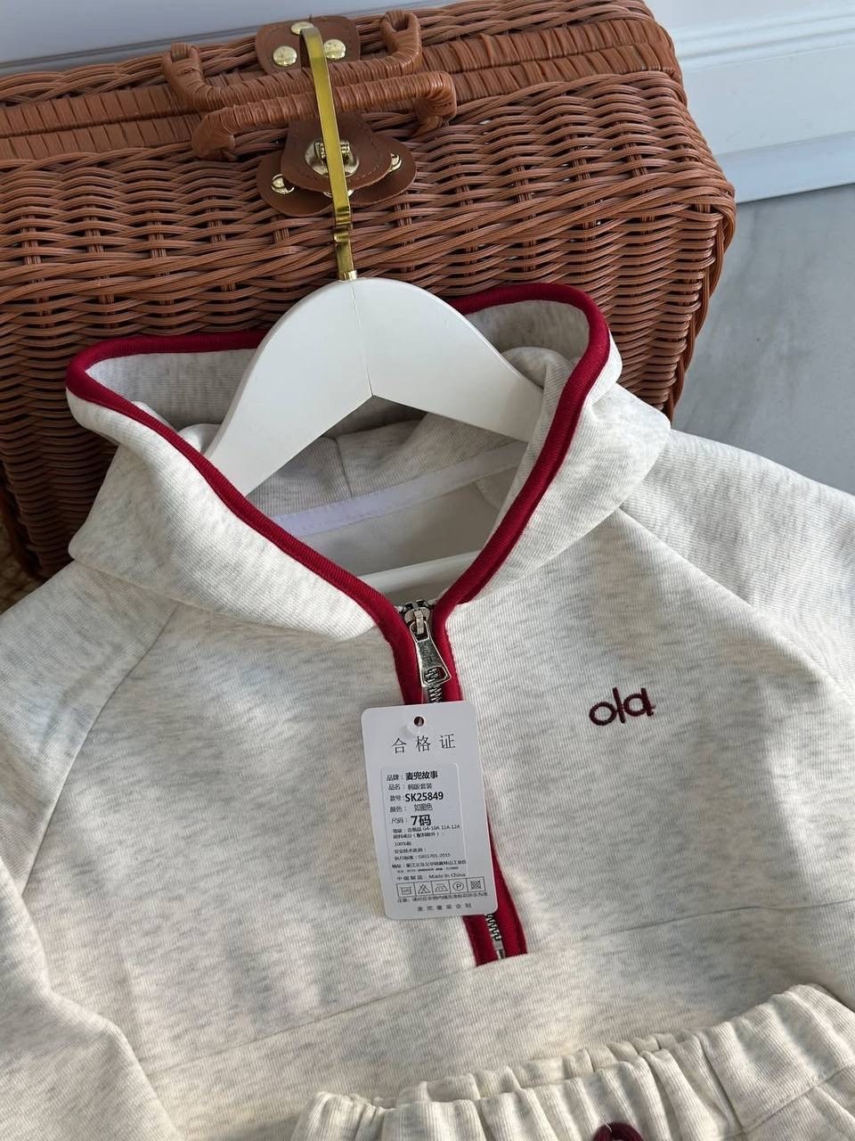 спортивные костюмы,флисовая одежда,детские костюмы,спортивные костюмы для девочек,спортивный костюм loro piana