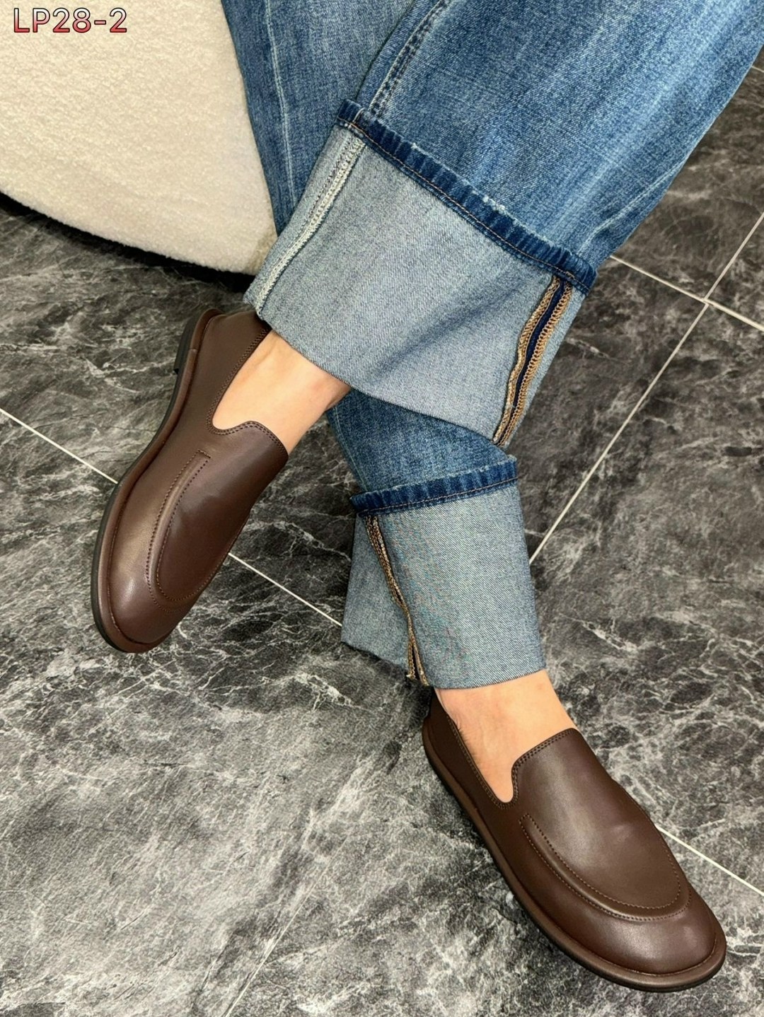 ,лоферы the row,мокасины женские 2026,женские мокасины,замшевые лоферы