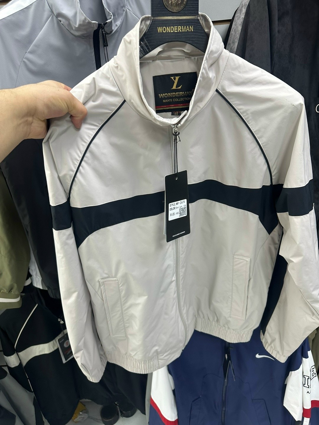 куртка,спортивные куртки,легкая куртка,ветровка