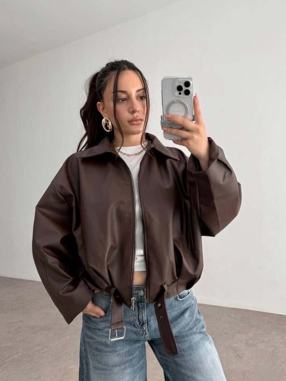 кожаная куртка,куртка модная,кожаная куртка с капюшоном,кожаная куртка женская,короткая куртка