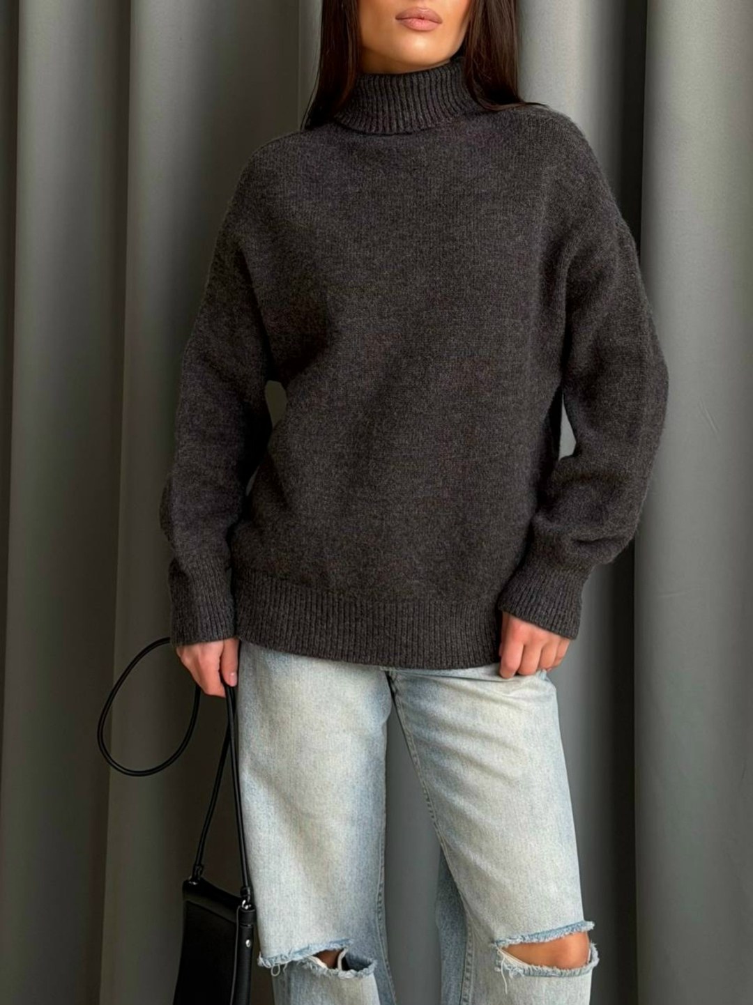 свитер оверсайз,свитер оверсайз с горлом,вязаный свитер оверсайз с горлом шерстяной polly oztrend,свитер с горлом,удлиненный свитер