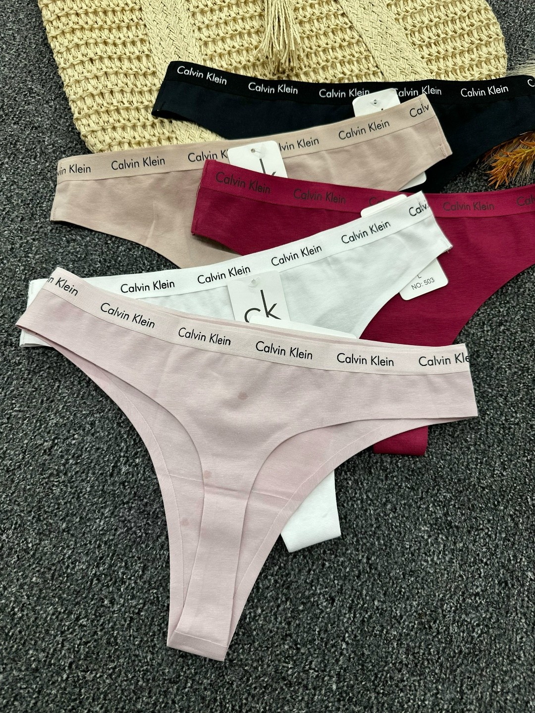 calvin klein трусы женские стринги,трусы женские calvin klein,стринги хб женские,стринги calvin klein,трусы женские стринги хлопок