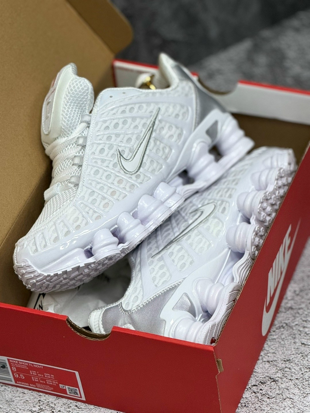 nike shox tl white metallic silver,nike shox tl "white metallic silver" кроссовки,nike shox tl white,кроссовки nike shox tl,кроссовки nike shox