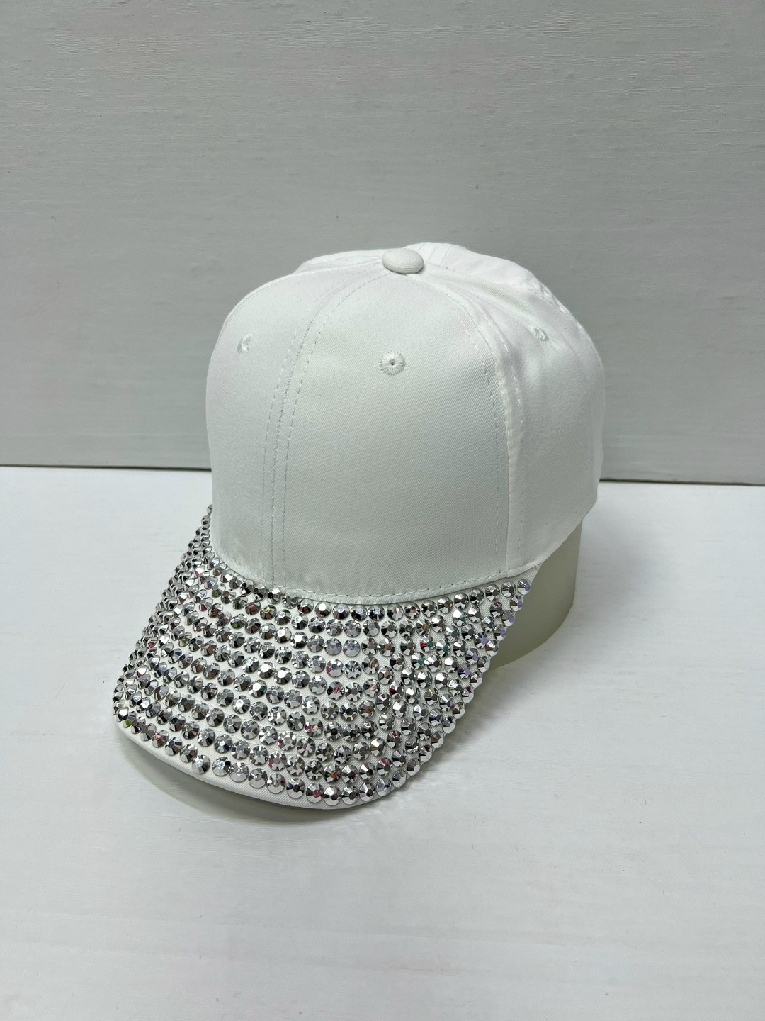 кепка со стразами,женская бейсболка со стразами,бейсболка со стразами,бейсболки женские,бейсболка для женщин