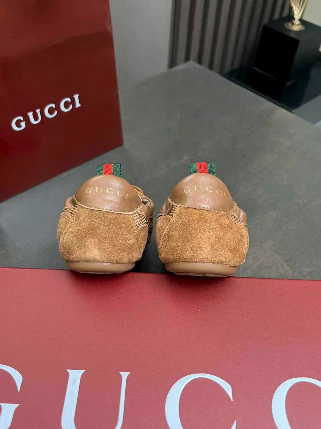 ,кроссовки гуччи мужские оригинал,кроссовки gucci,gucci кеды,кроссовки женские gucci