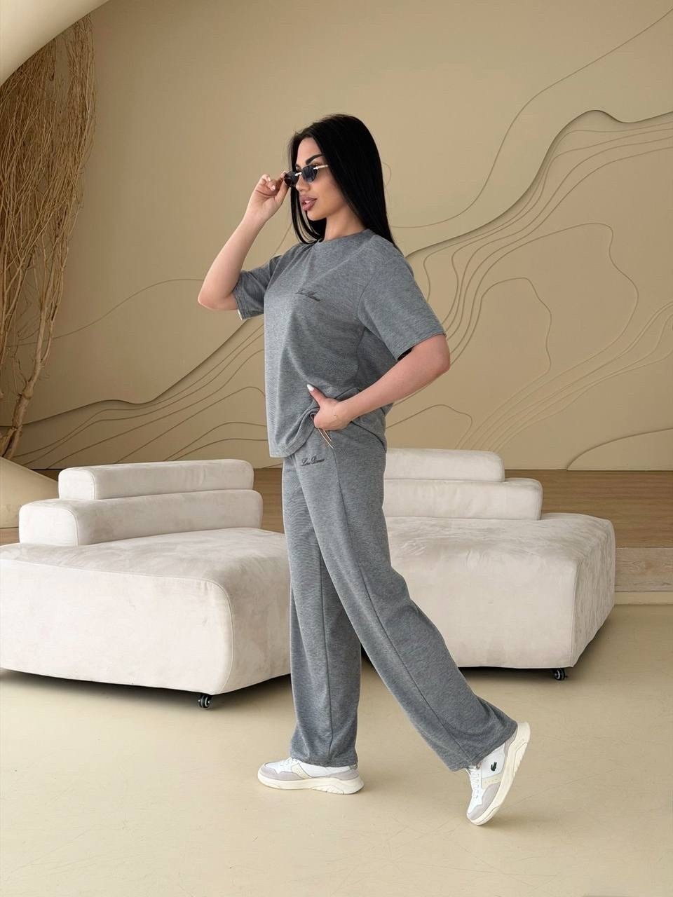 трикотажные костюмы,костюм спорт шик,спортивные костюмы,женский спортивный костюм,женские костюмы