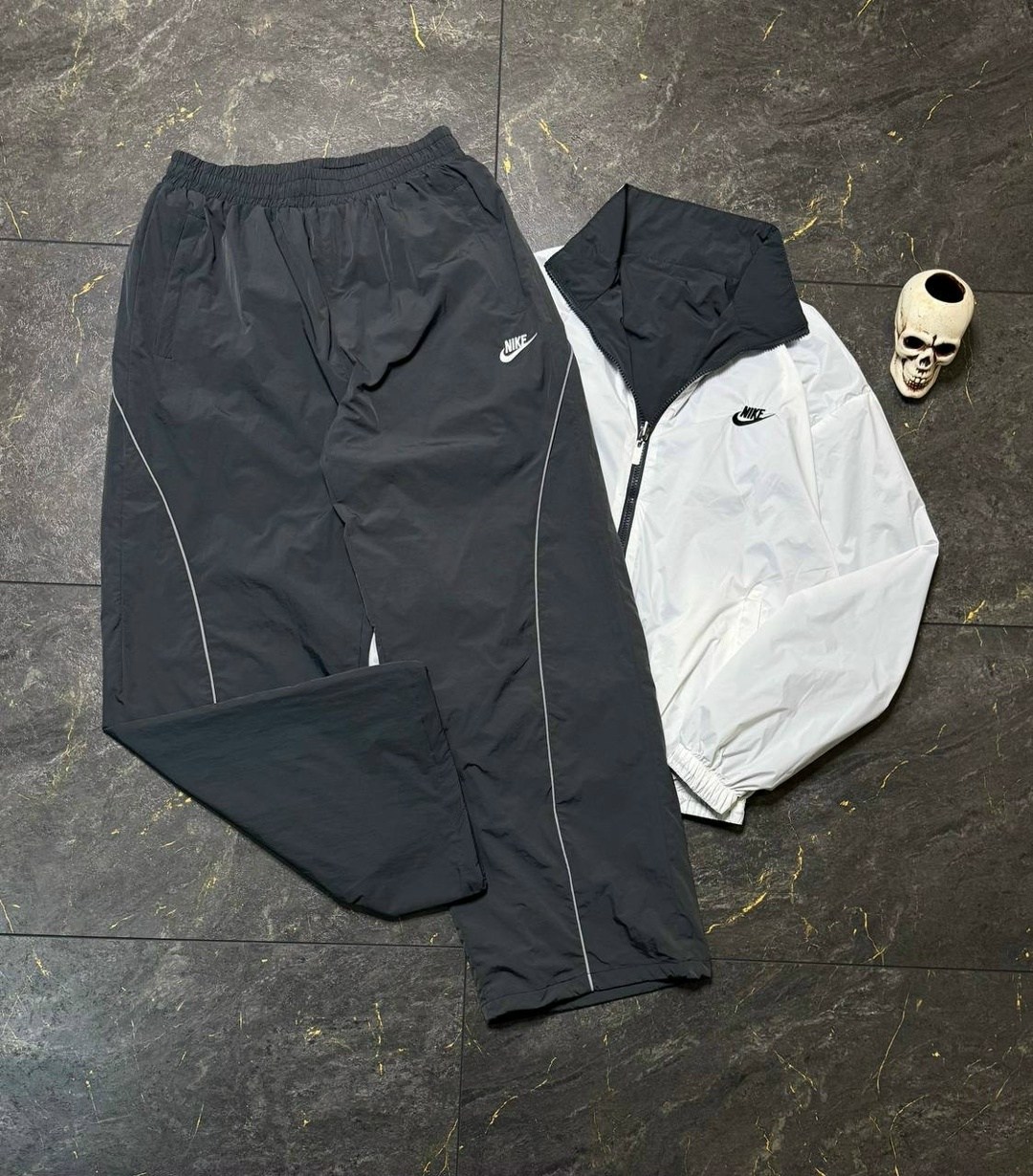 спортивный костюм nike,спортивный костюм плащевка мужской,спортивные костюмы мужские,мужской спортивный костюм nike,в спортивном костюме