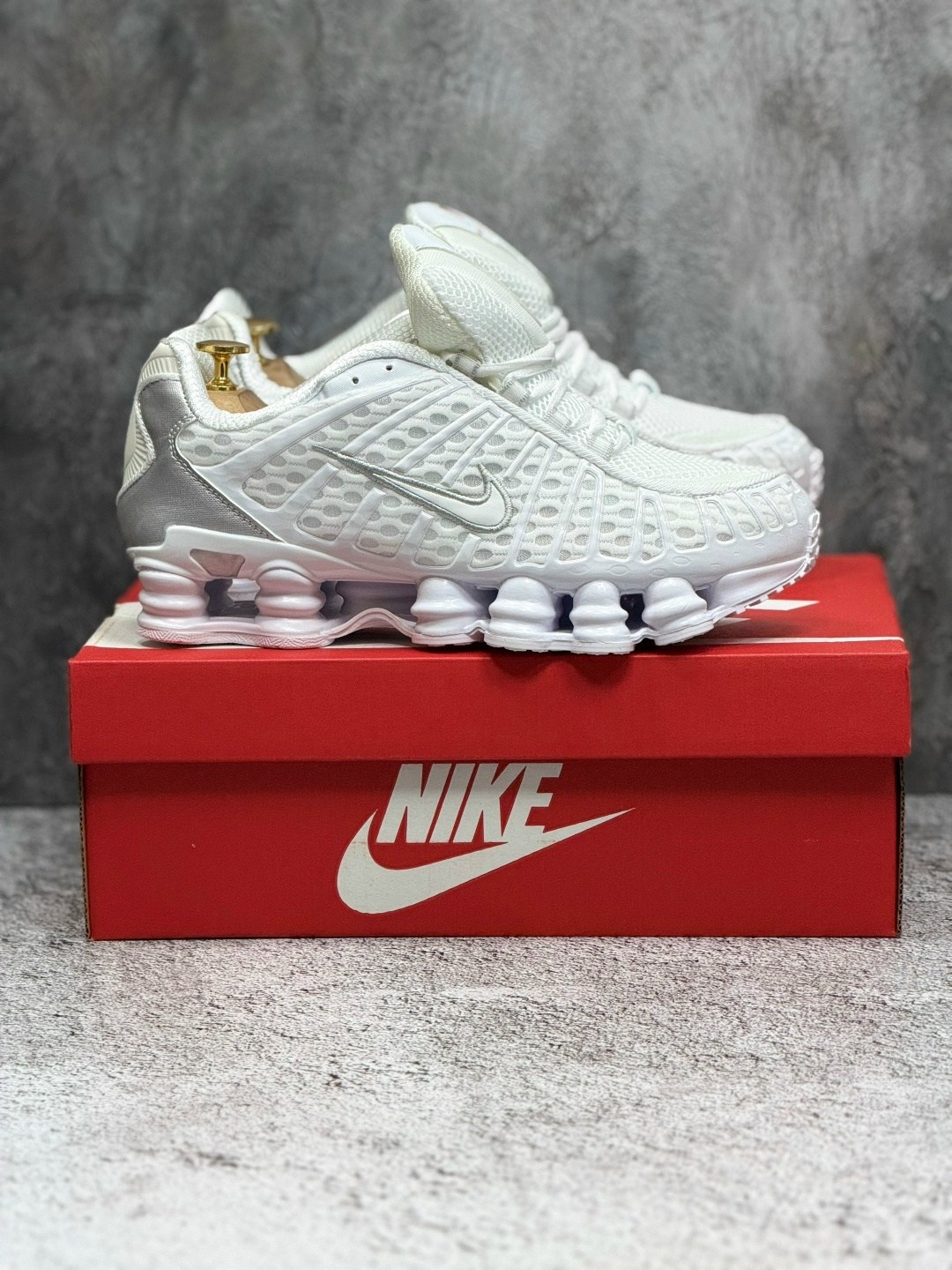 nike shox tl white metallic silver,nike shox tl "white metallic silver" кроссовки,nike shox tl white,кроссовки nike shox tl,кроссовки nike shox