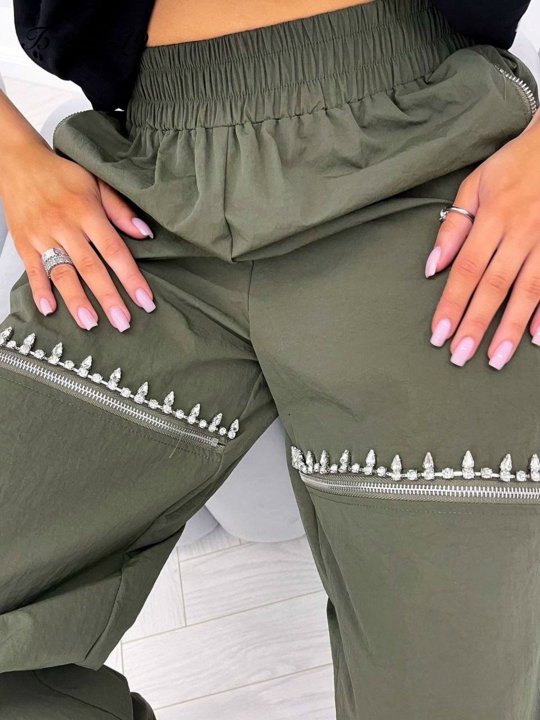 женские брюки джоггеры карго,джоггеры карго брюки,брюки джоггеры,брюки карго женские широкие штаны парашюты zebasic,брюки хаки