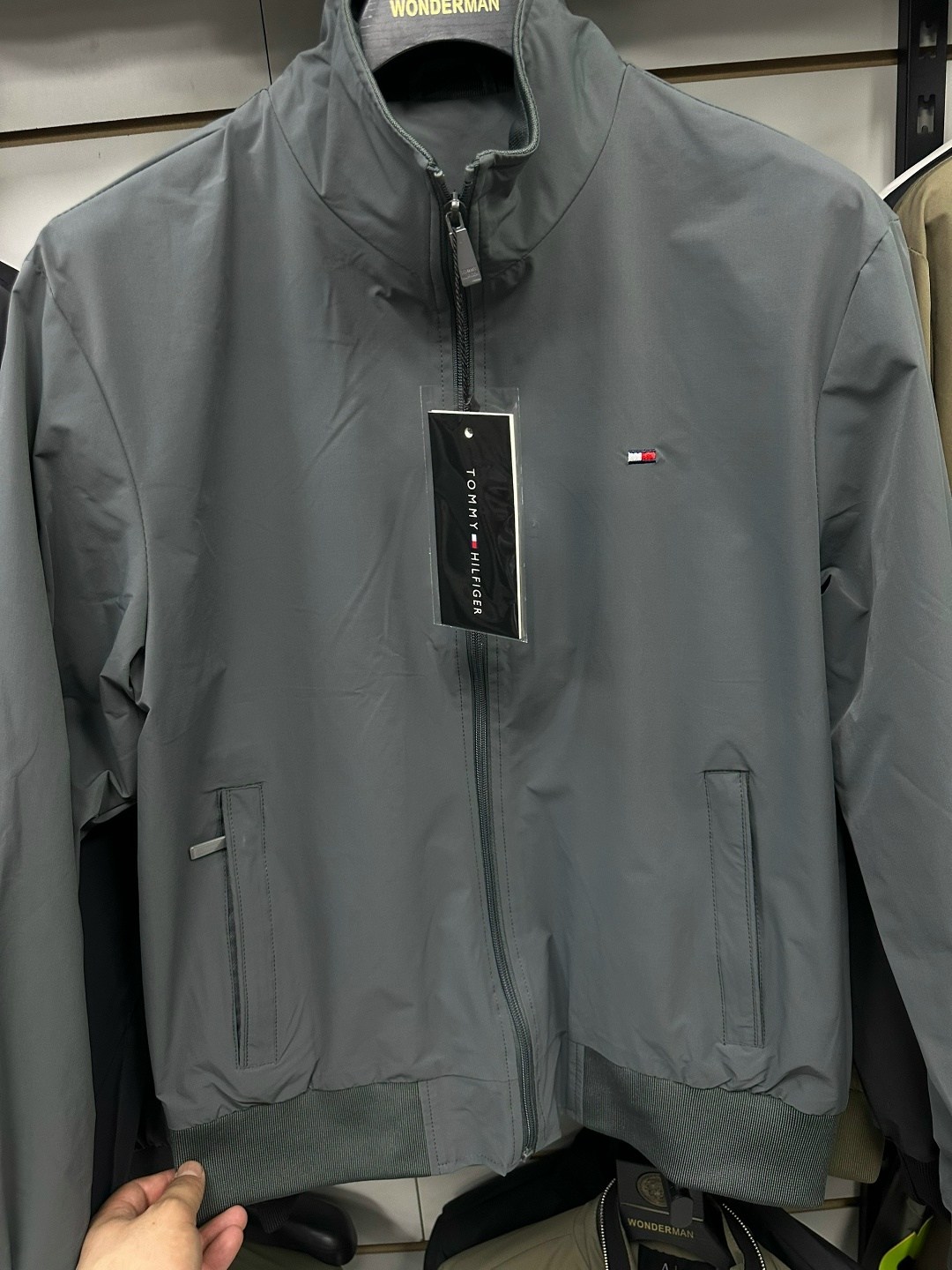 tommy hilfiger куртка мужская,куртка бомбер tommy hilfiger,куртка бомбер,бомбер томми хилфигер мужской,куртка tommy hilfiger