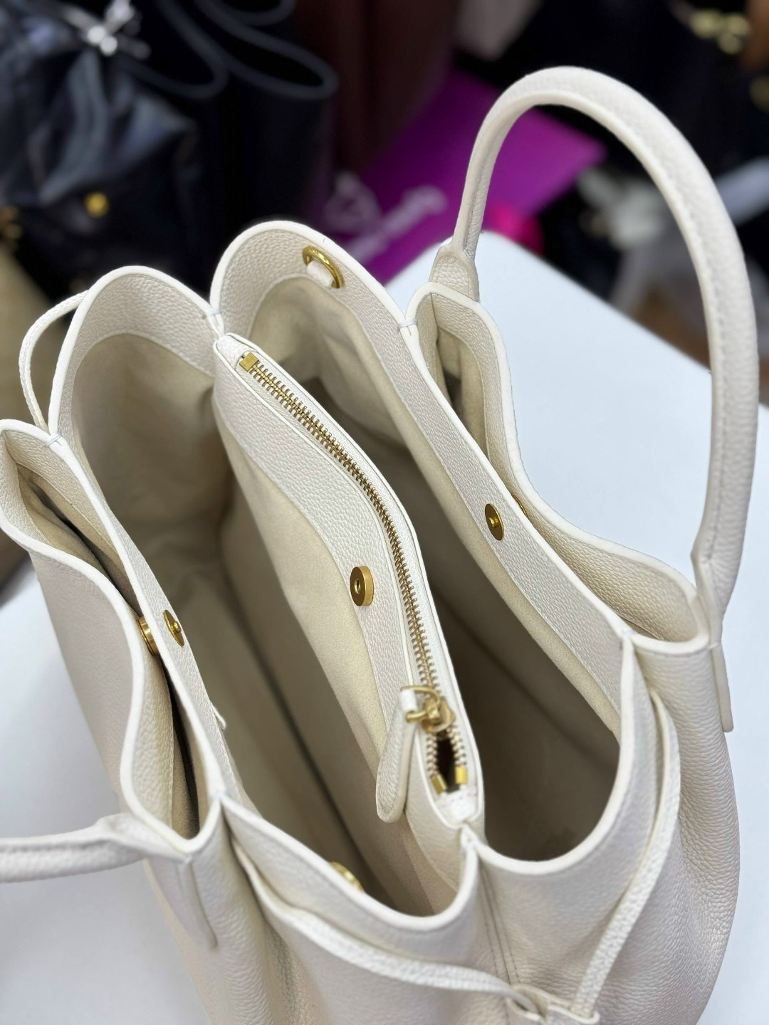 женская сумка,сумка,бежевая сумка,сумка классическая,сумки аксессуары