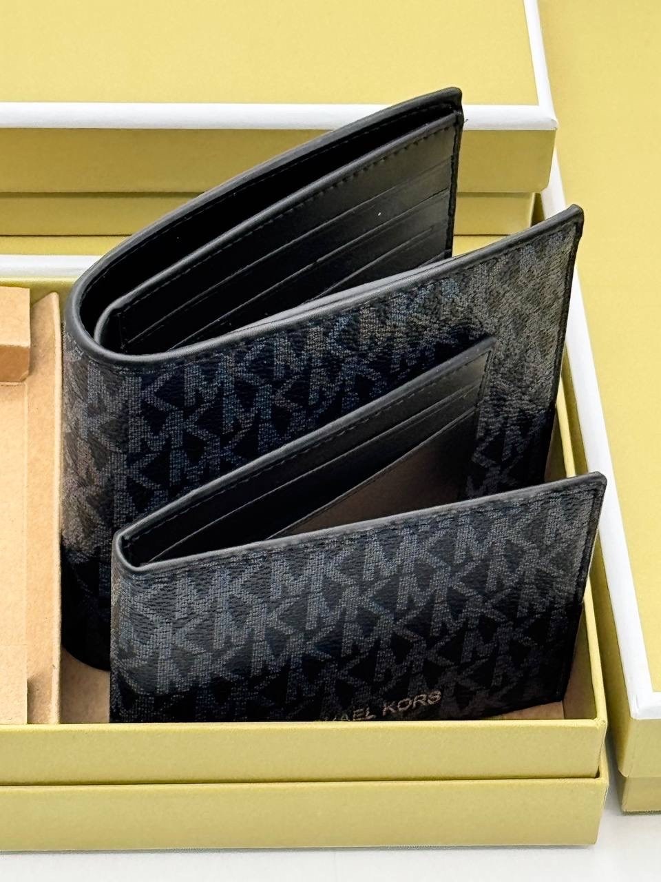 мужской кошелек michael kors,michael kors кошелек,бумажник michael kors,michael kors store,портмоне michael michael kors