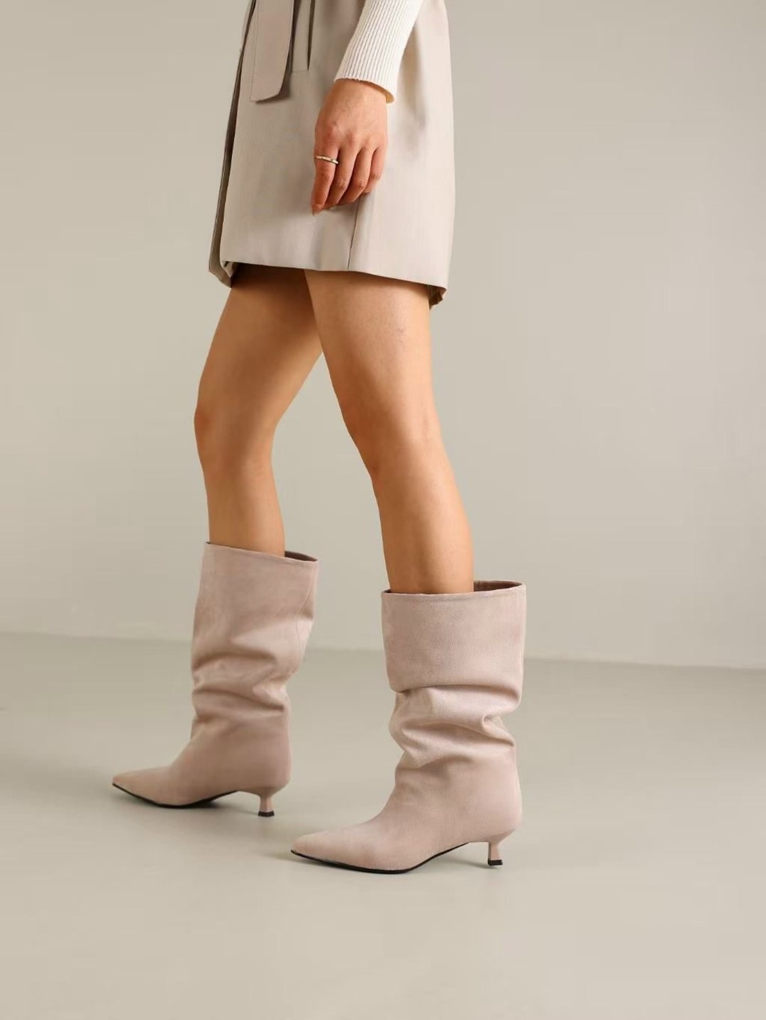 женские сапоги,замшевые сапоги,,элегантные сапоги,высокие сапоги