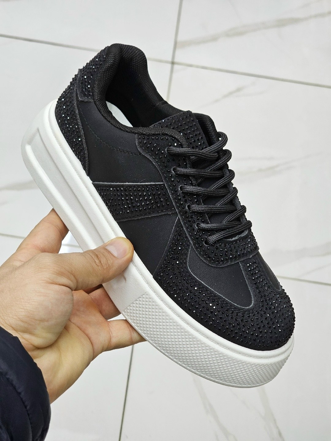 ,кроссовки женские,кроссовки модные,кроссовки для женщин,женская