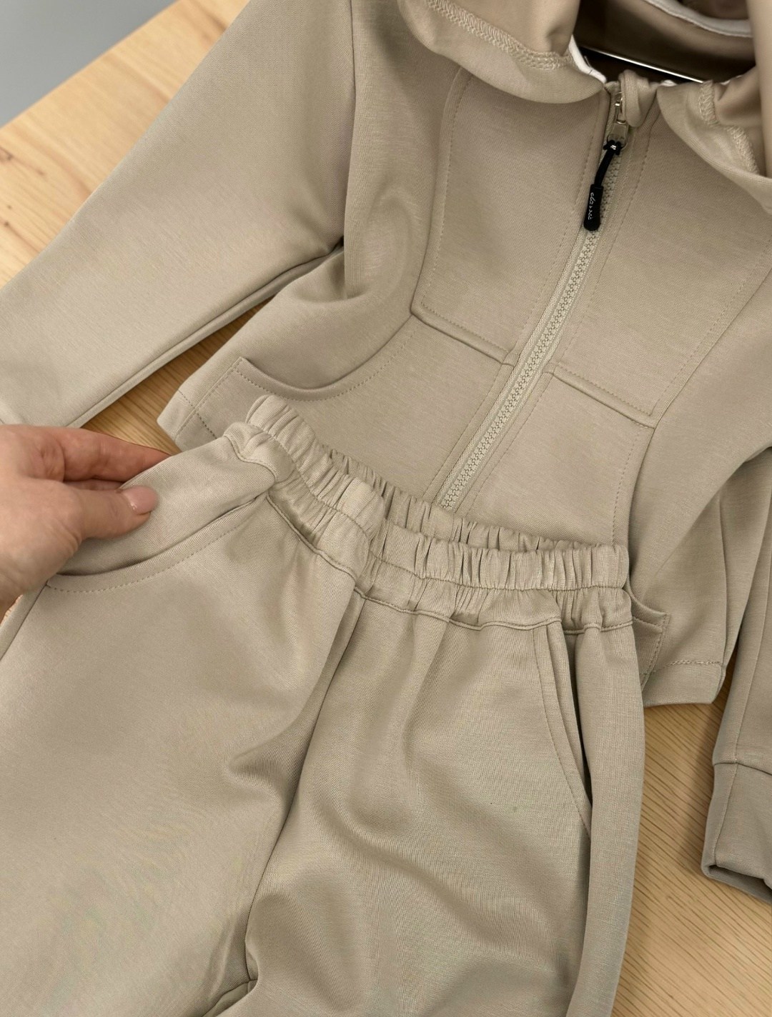 спортивный костюм для девочки,толстовка и брюки,одежда для детей,спортивные костюм,костюм для девочек