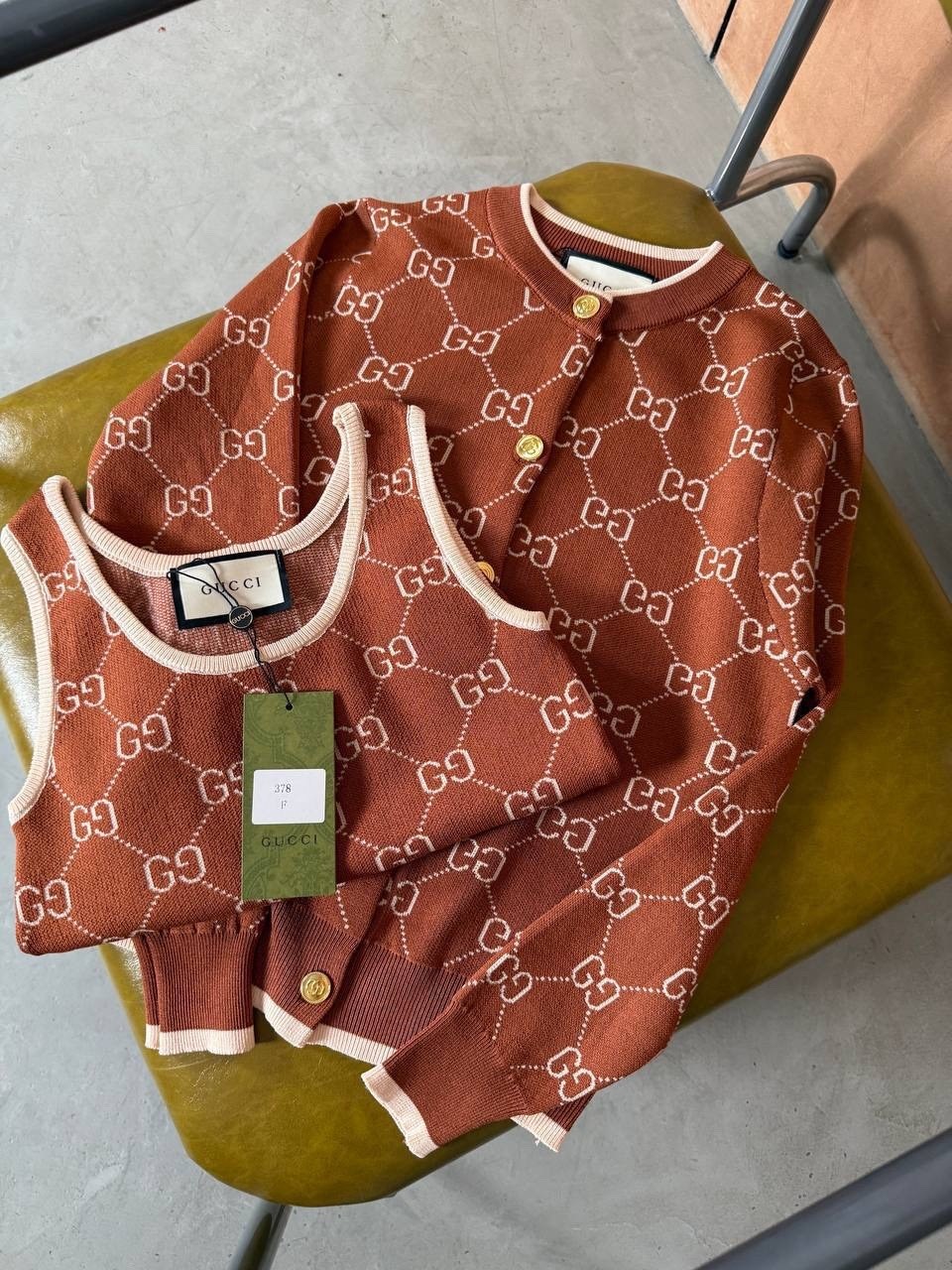 костюм брючный olya stoff,женский брючный костюм,брюки коричневые,жакет,костюм женский