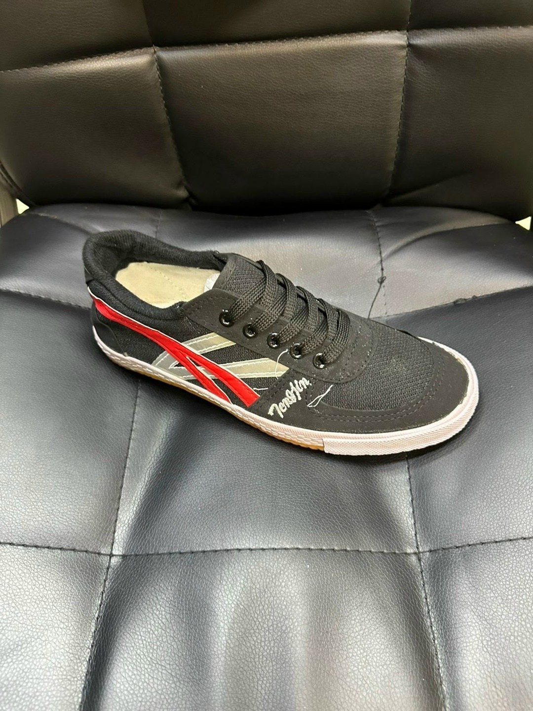 ,кеды мужские,кроссовка мужской,кеды рикер мужские,брендовые кроссовки мужские