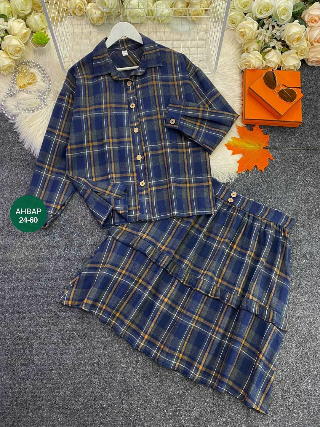 костюм с юбкой и рубашкой в клетку,костюм в клетку,костюм в клетку с юбкой,костюм с юбкой и рубашкой,костюм с юбкой