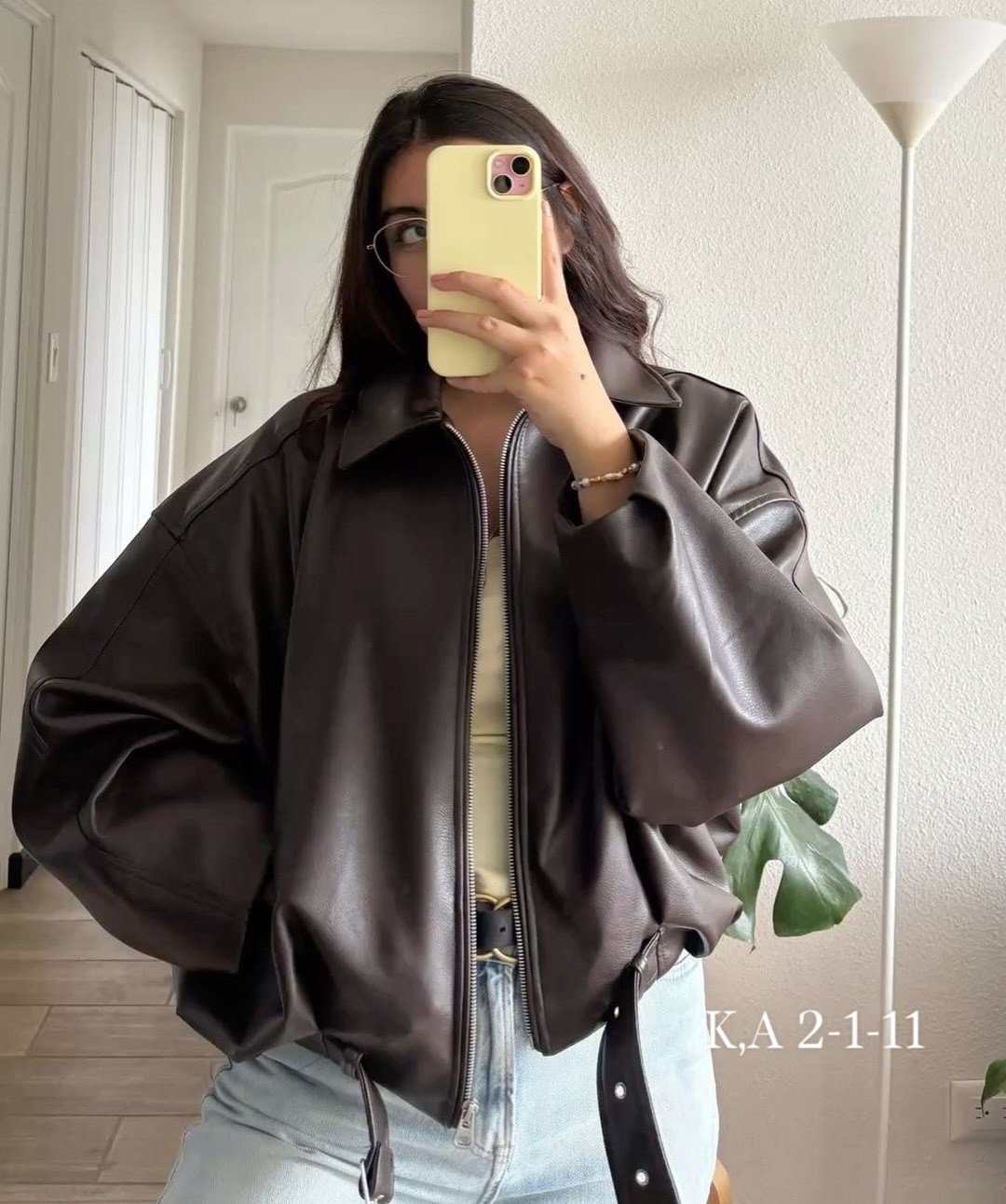 женская куртка из искусственной кожи,куртка женская кожаная,куртка кожаная,куртка бомбер,повседневная куртка
