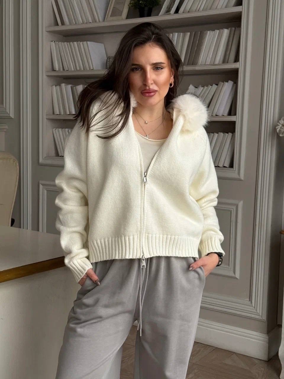 молочно-белый вязаный кардиган с большим меховым воротником и капюшоном,альпака кардиган,кофта кардиган,кардиган,кардиган из альпаки
