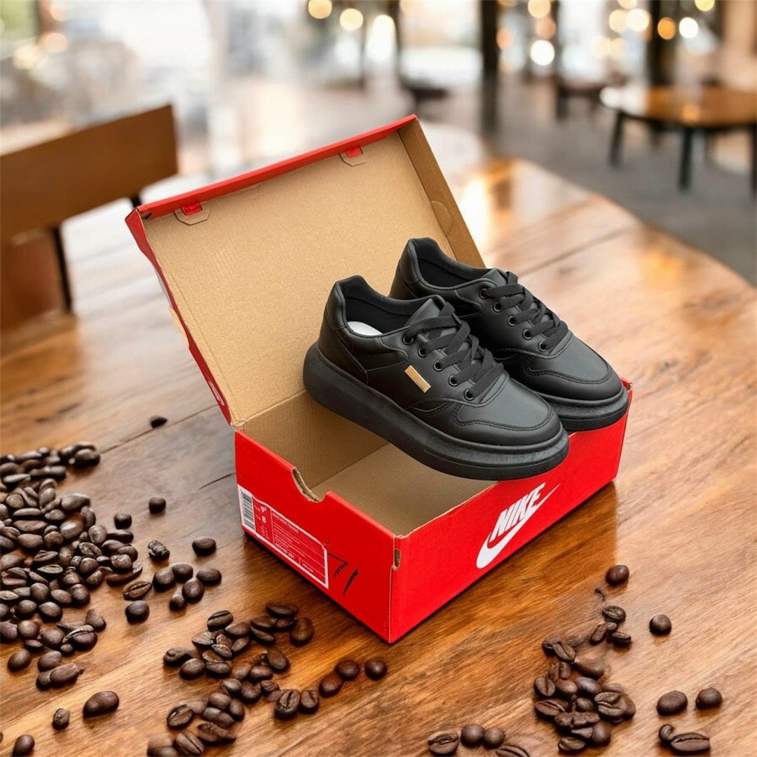 ,спортивная ,кроссовки женские,кроссовки черные,обуви