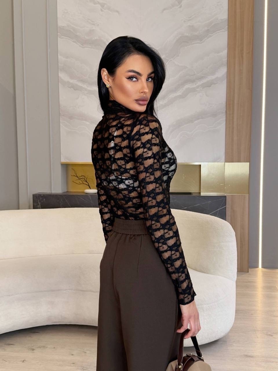 блузка прилегающего силуэта из кружевной сетки,блузка кружево,блузка женская,водолазка сеточка,блуза боди