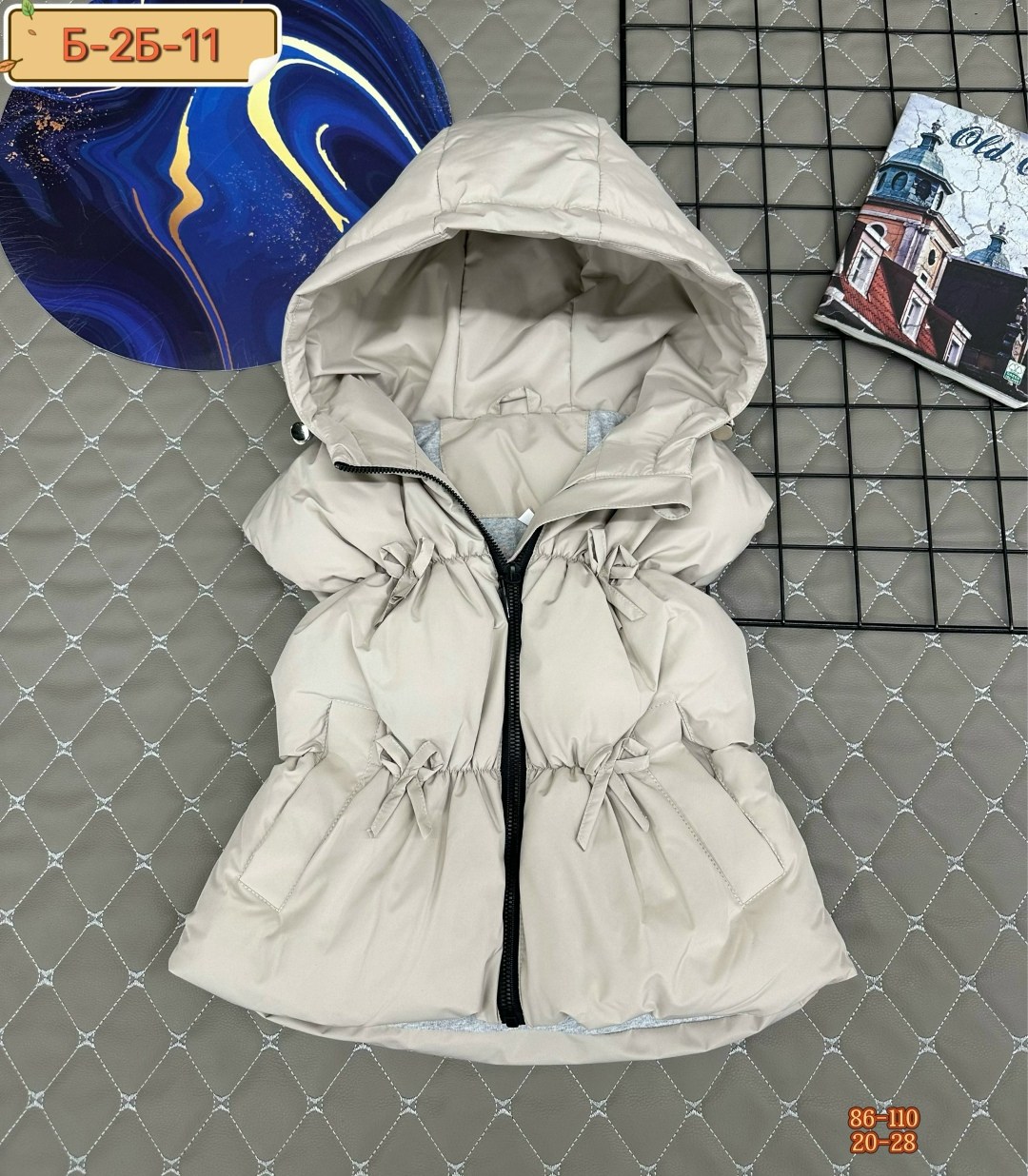 жилетка детская,жилет детский,жилет для девочек,жилетка с капюшоном,жилетка