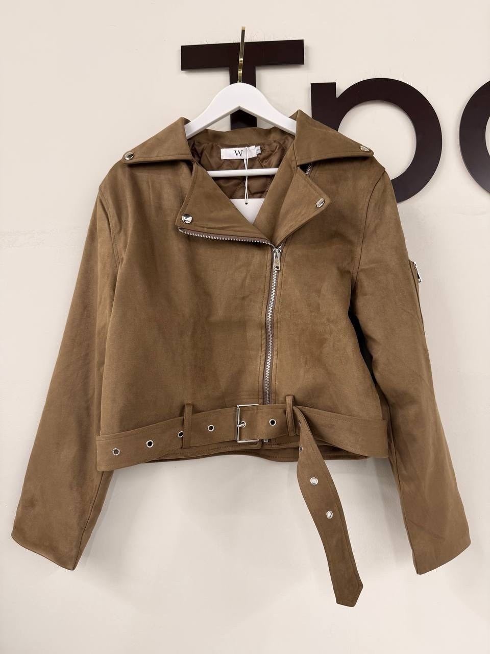 куртка косуха из эко замши коричневого цвета,замшевая куртка,замшевая куртка косуха,косуха кожаная куртка оверсайз saint shine,косуха замшевая