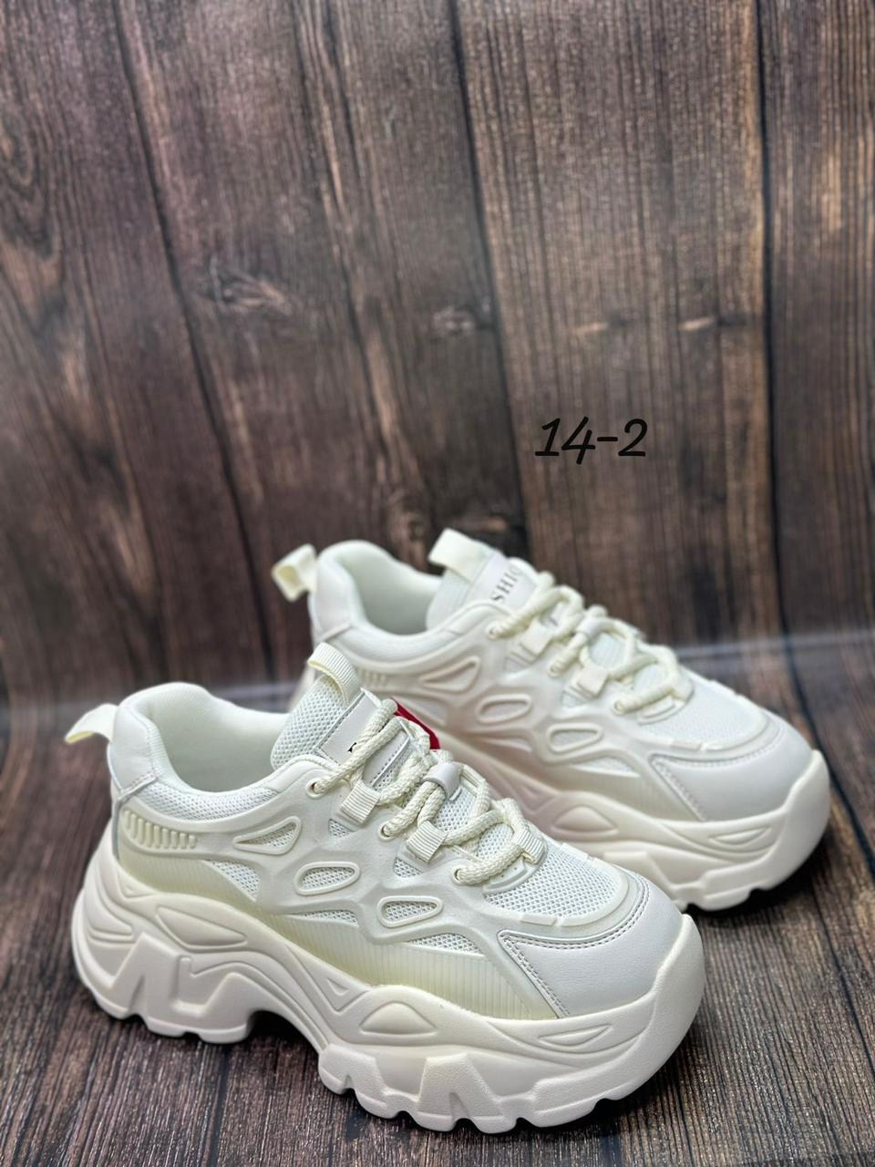 кроссовки женскиe,женские массивные кроссовки,кроссовки модные,массивные кроссовки,кроссовки для женщин