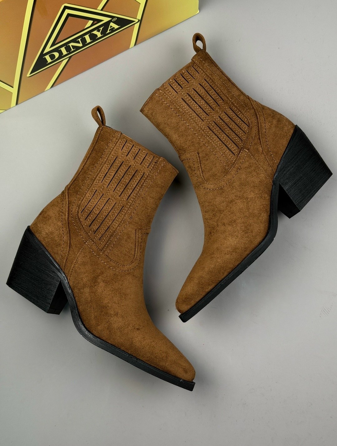 замшевые ботинки казаки uterque,замшевые казаки,,казаки замшевые женские,казаки женские