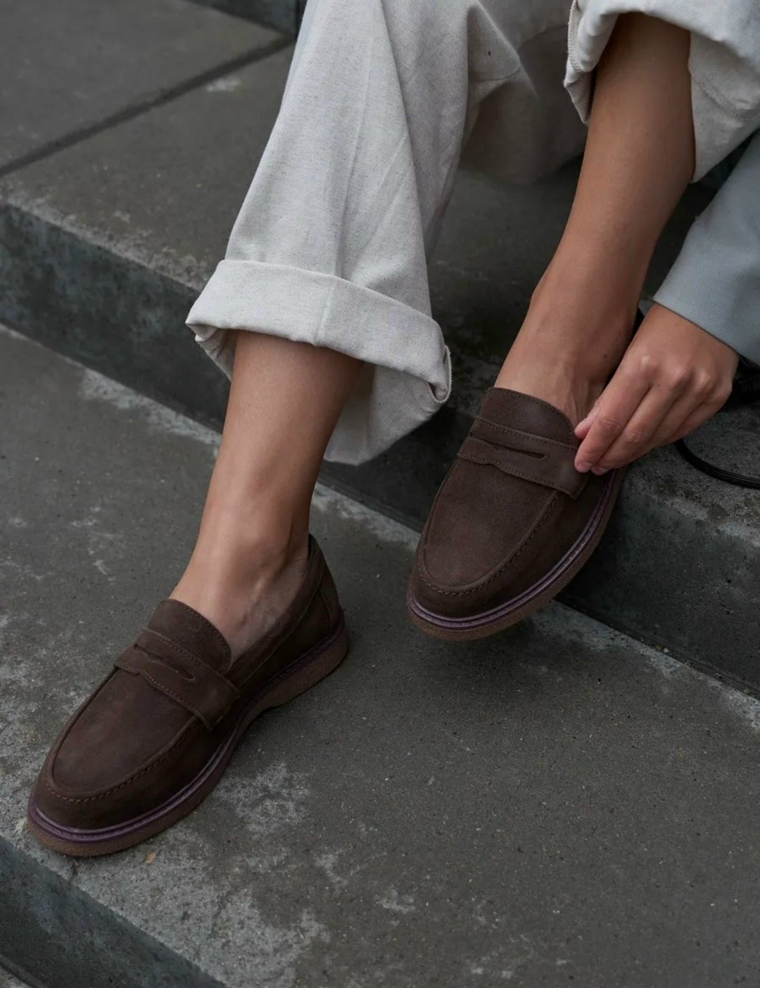 ,женские лоферы из натуральной замши,бежевые лоферы,лоферы женские коричневые натуральная замша reversal,лоферы женские