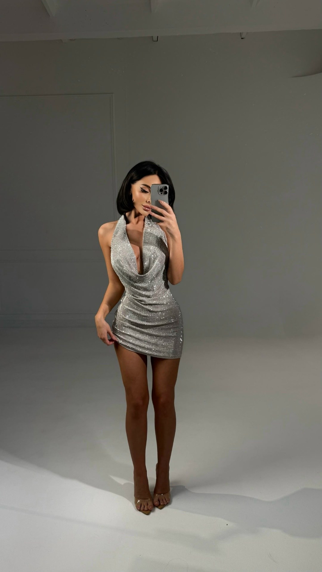 silver fashion sexy rhinestone backless halter sleeveless dress,платья мини,платье с блестками,платье,платье серебристое