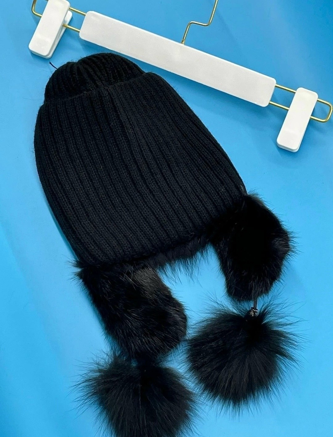 женская меховая шапка,шапка с ушками и помпоном,шапка меховая,шапка зимняя меховая,шапка меховая с ушками