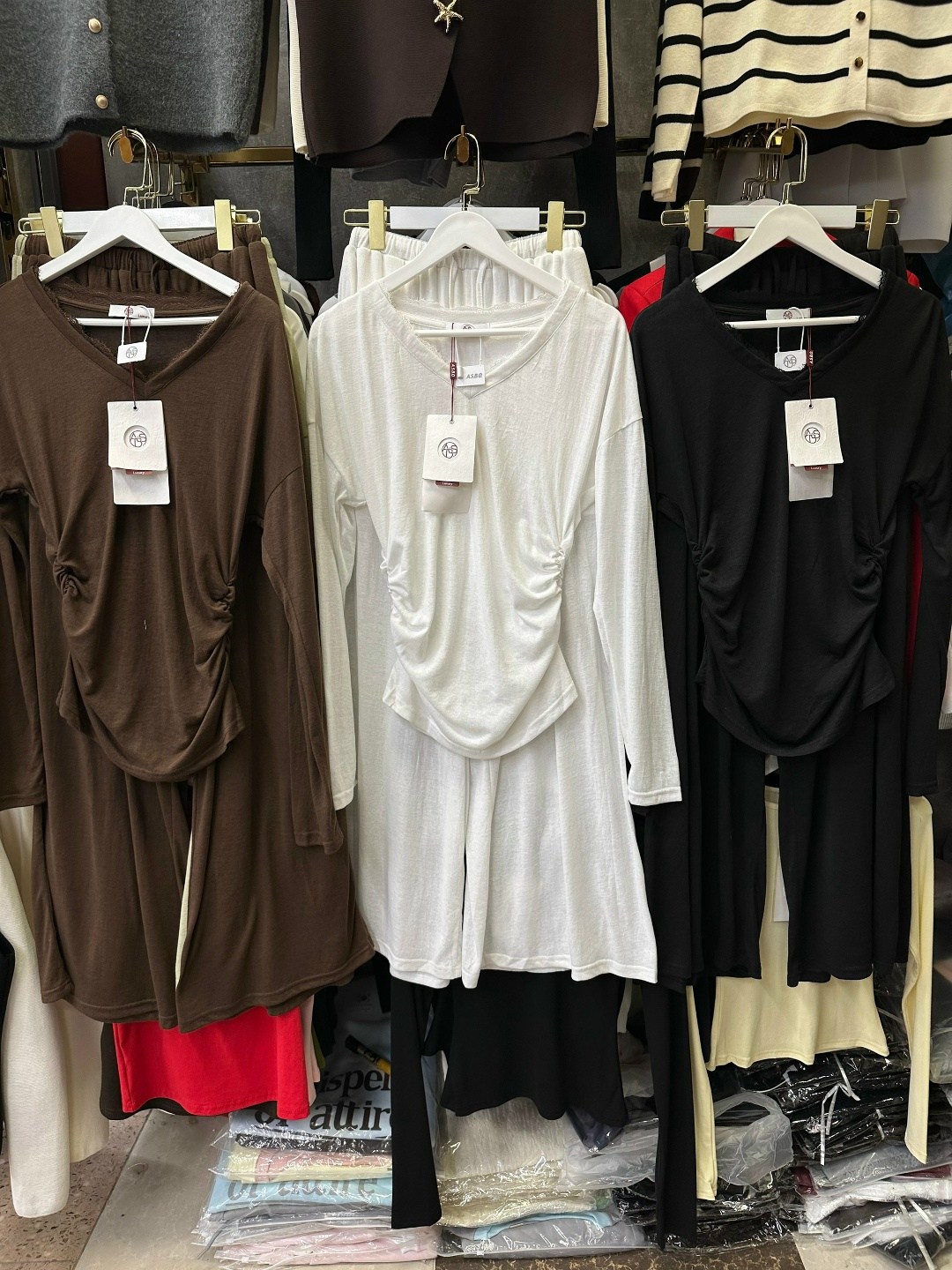 костюм бежевый,костюм женский,костюм с брюками палаццо,трикотажный костюм,трикотажный костюм с брюками палаццо