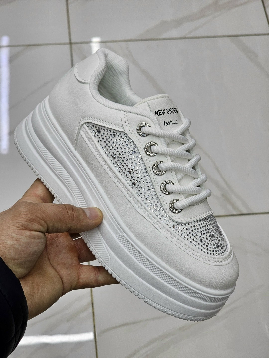 ,кроссовки женские,кроссовки модные,кроссовки для женщин,женская