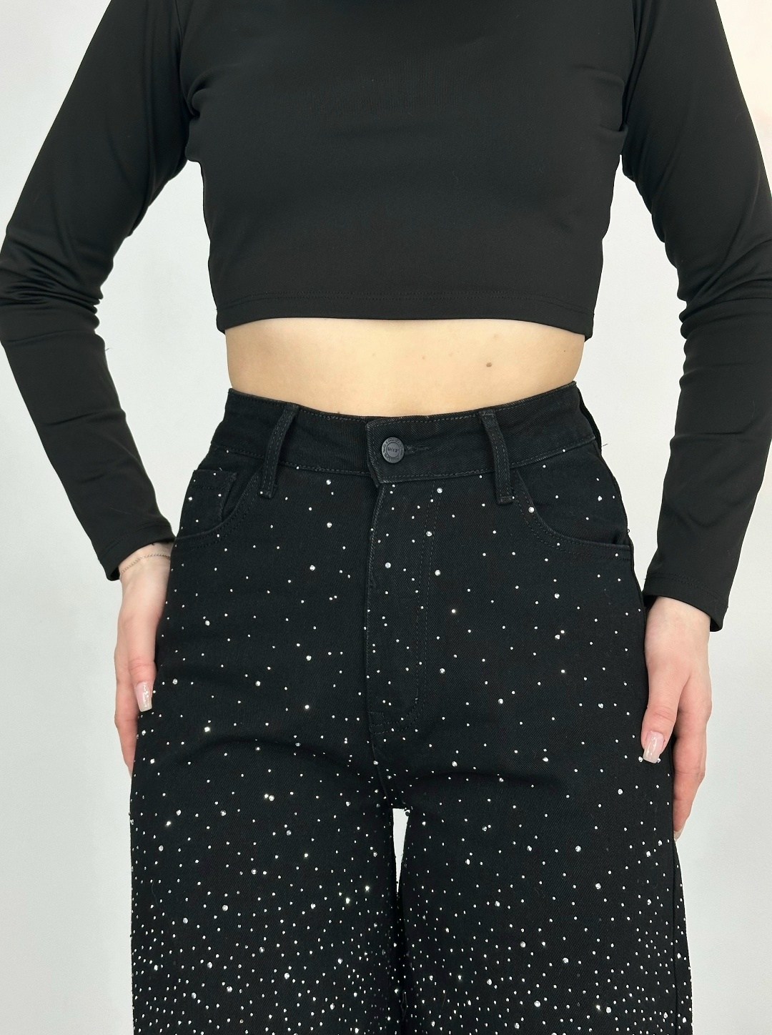 джинсы со стразами,джинсы прямые со стразами черные le o 222675248,женские джинсы со стразами,брюки со стразами,джинсы палаццо со стразами