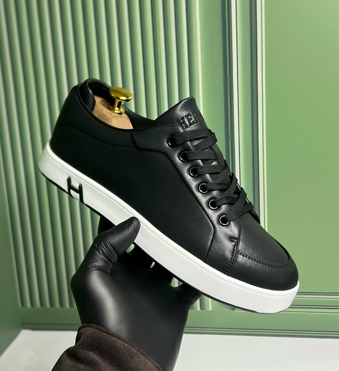 кроссовки balmain,кожаные кроссовки balmain,кеды balmain,кеды балмаин мужские,мужские кожаные кроссовки balmain b-court