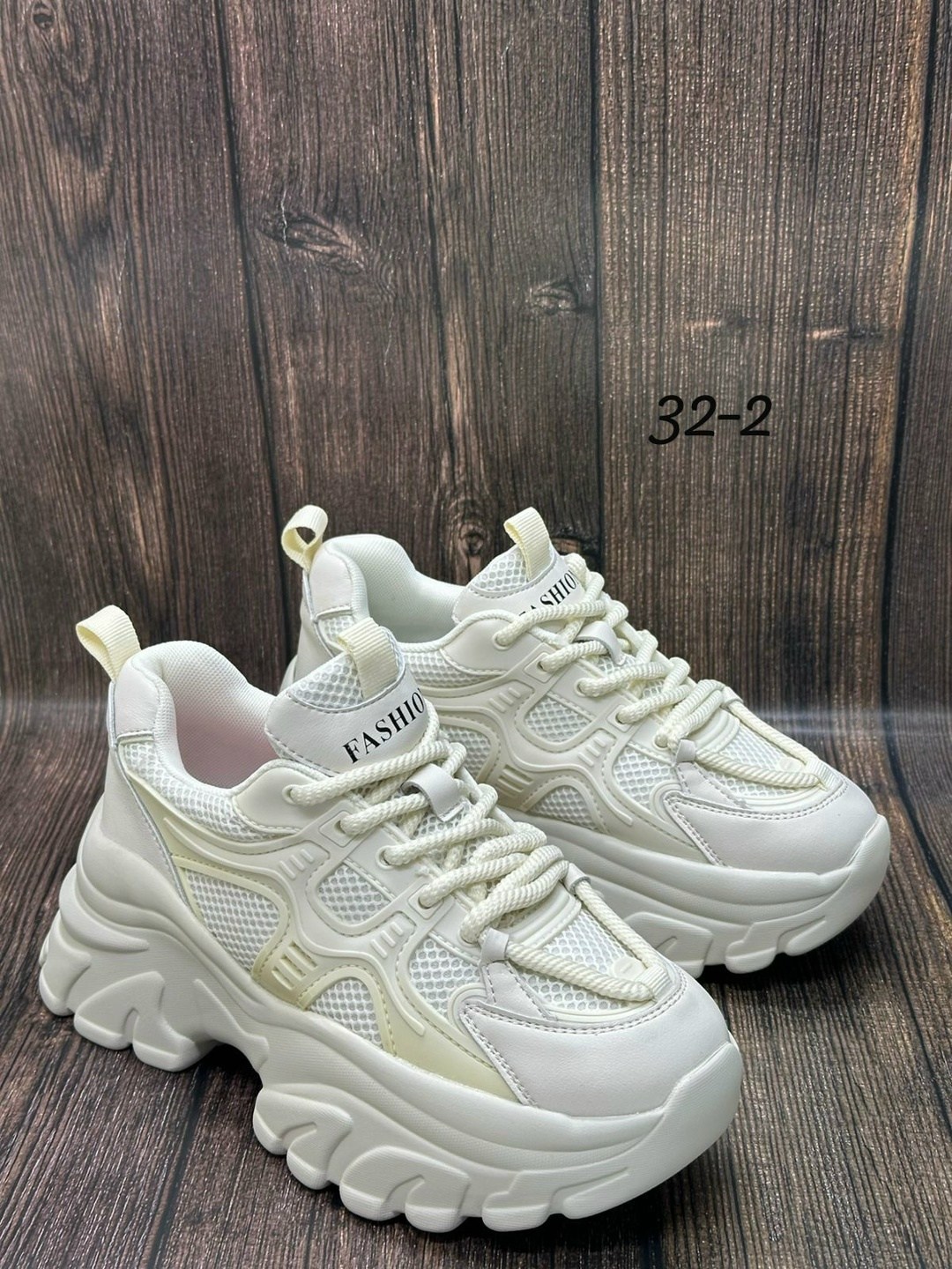 кроссовки женскиe,женские массивные кроссовки,кроссовки модные,массивные кроссовки,кроссовки для женщин