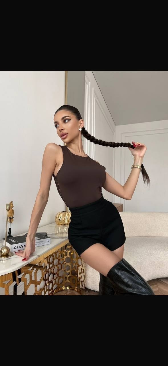 шорты кожаные классические,,водолазка модная,женская майка,модная