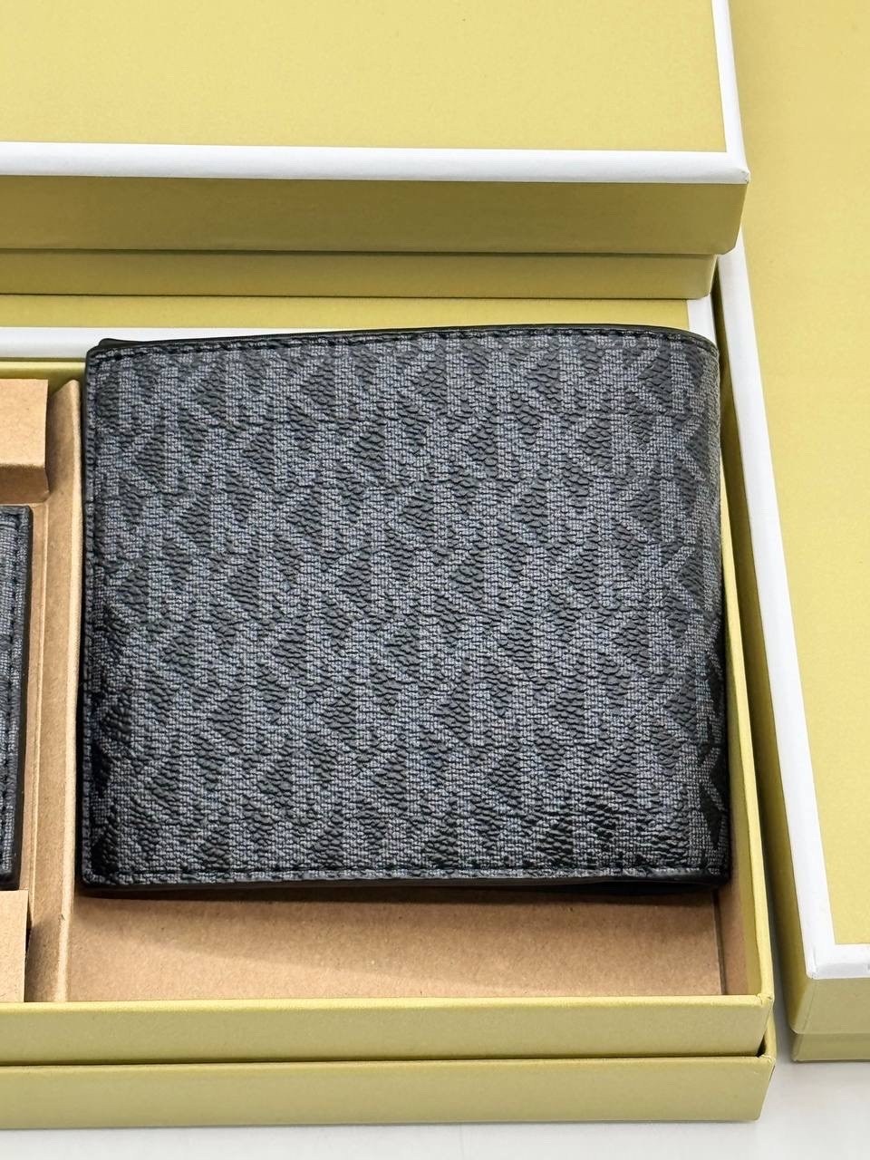 мужской кошелек michael kors,michael kors кошелек,бумажник michael kors,michael kors store,портмоне michael michael kors