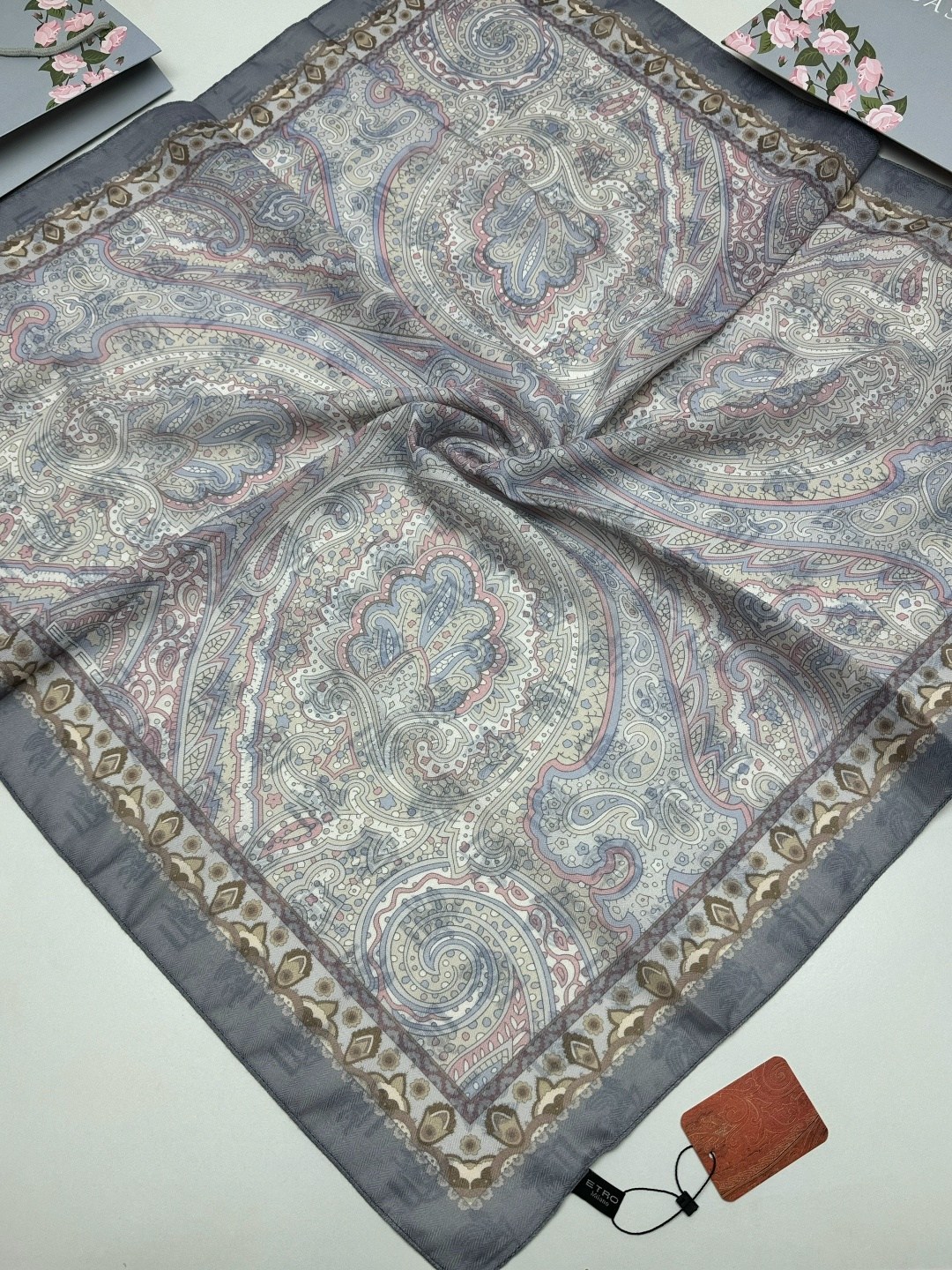 платки женские,платок и шарф,брендовый платок,ткань,павлопосадский шелковый платок