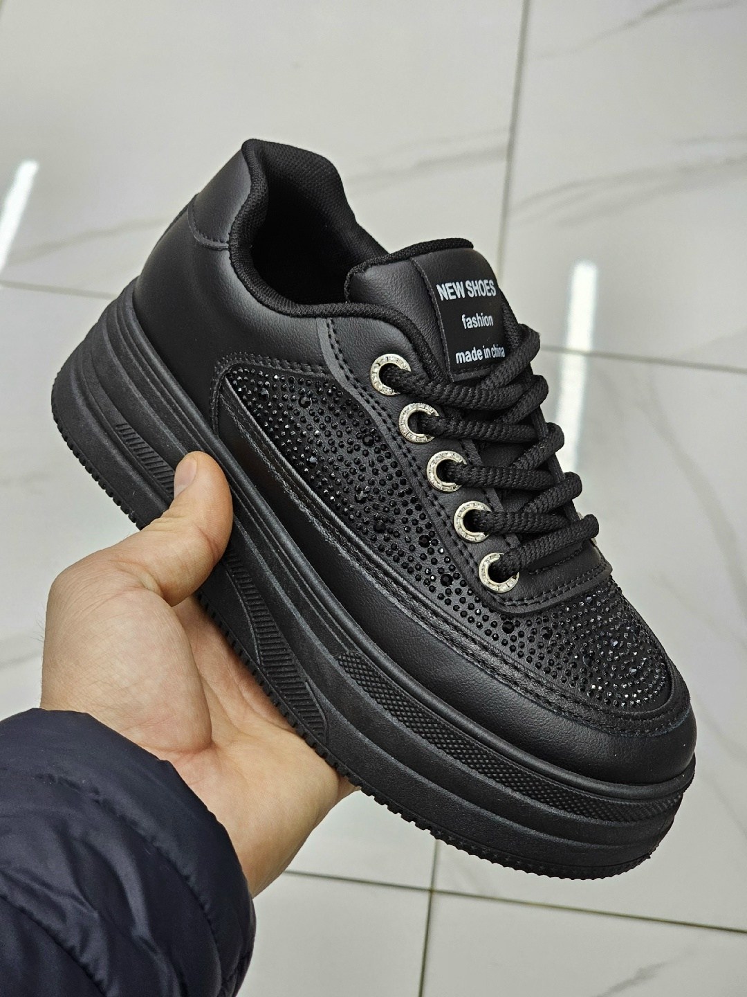 ,кроссовки женские,кроссовки модные,кроссовки для женщин,женская