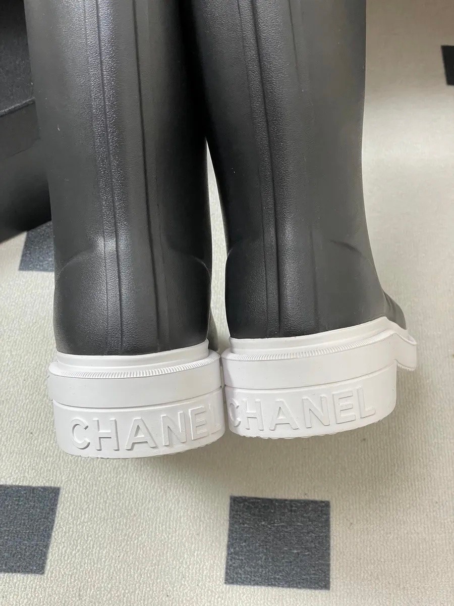 резиновые сапоги chanel,шанель сапоги резиновые,женские резиновые сапоги chanel,женские резиновые сапоги chanel черные,шанель сапоги резиновые защита от дождя и снега