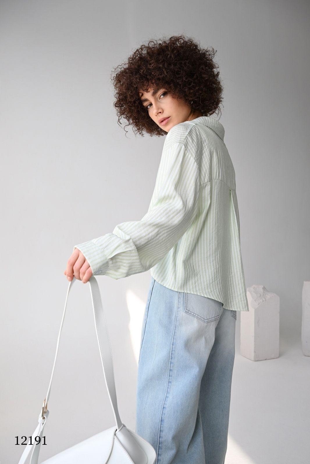 женская вельветовая рубашка оверсайз на кнопках,женская вельветовая рубашка оверсайз,рубашка женская,стильная блузка,оверсайз рубашка