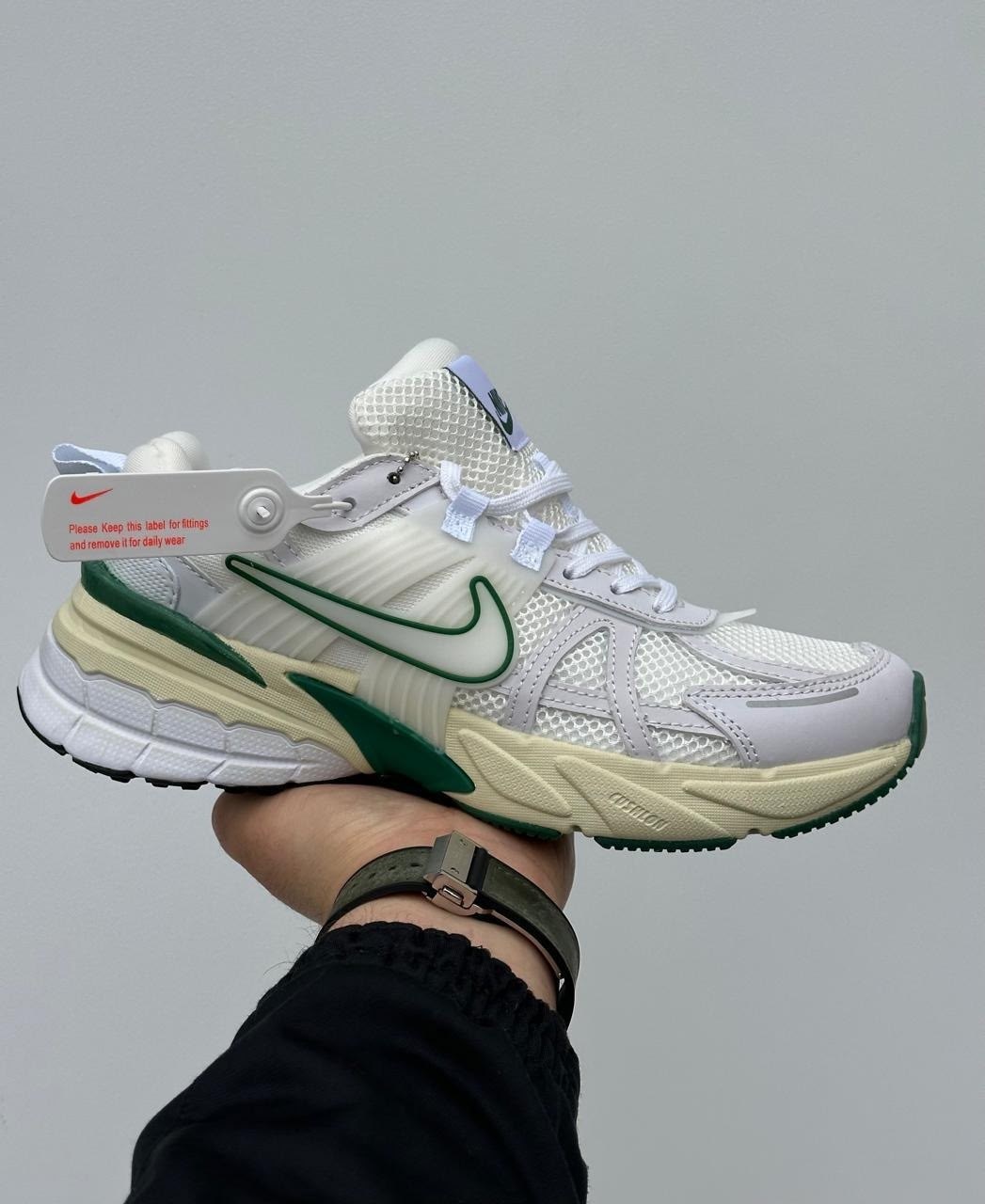 кроссовки nike v 2 k run,кроссовки nike v2k run,кроссовки nike,кроссовки nike v2k run цвет белый,кроссовки