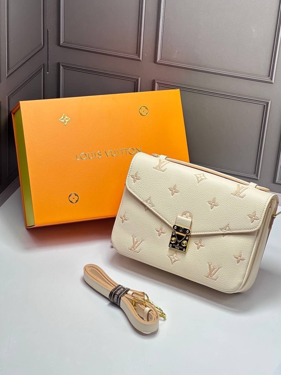 сумка louis vuitton,женская сумка louis vuitton,сумка луи виттон,сумка louis vuitton pochette metis,сумка луи виттон маленькая