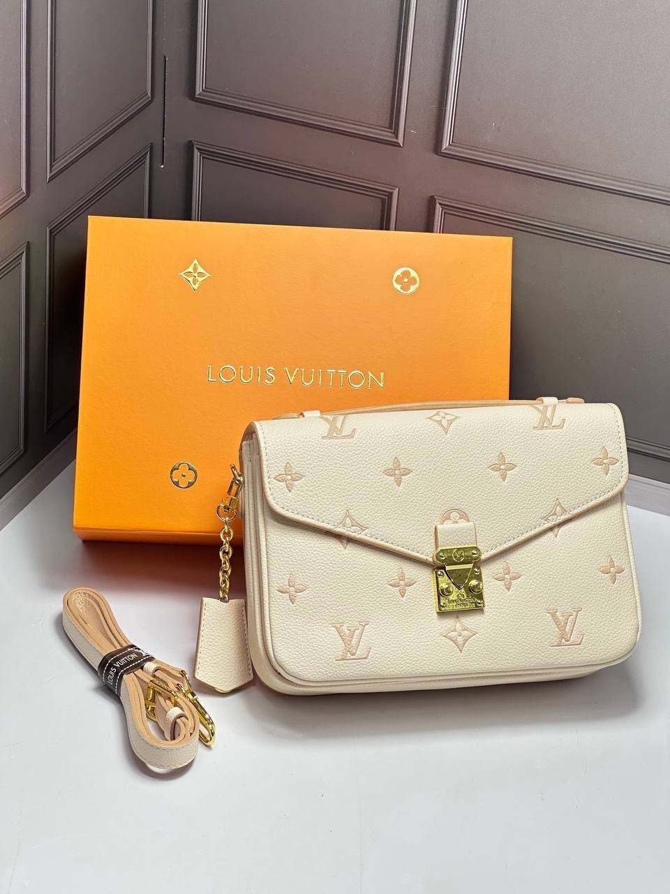 сумка louis vuitton,женская сумка louis vuitton,сумка луи виттон,сумка louis vuitton pochette metis,сумка луи виттон маленькая