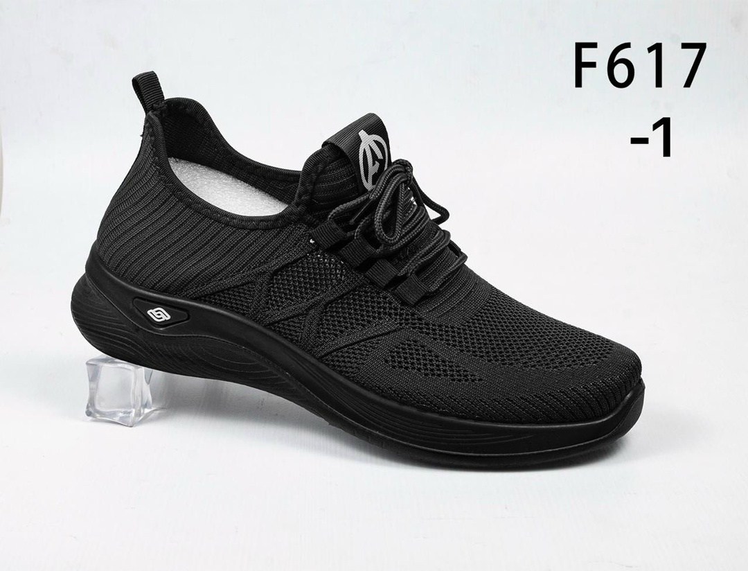 мужская спортивная ,,спортивная ,кроссовка мужской,летние кроссовки мужские