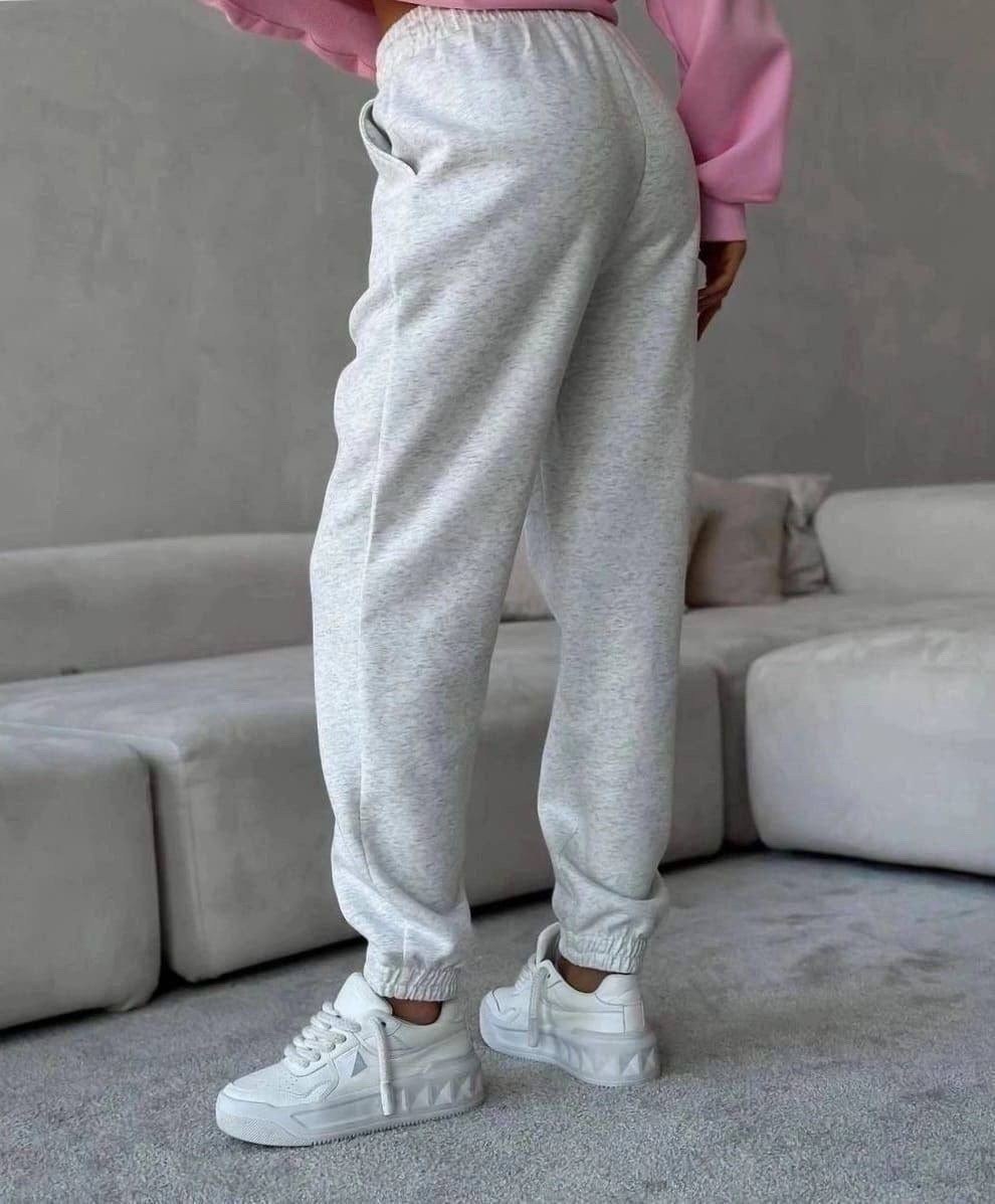 костюм двойка свитшот джоггеры,джоггеры молочный,костюм двойка свитшот + джоггеры,свитшот и джоггеры,спортивные костюм