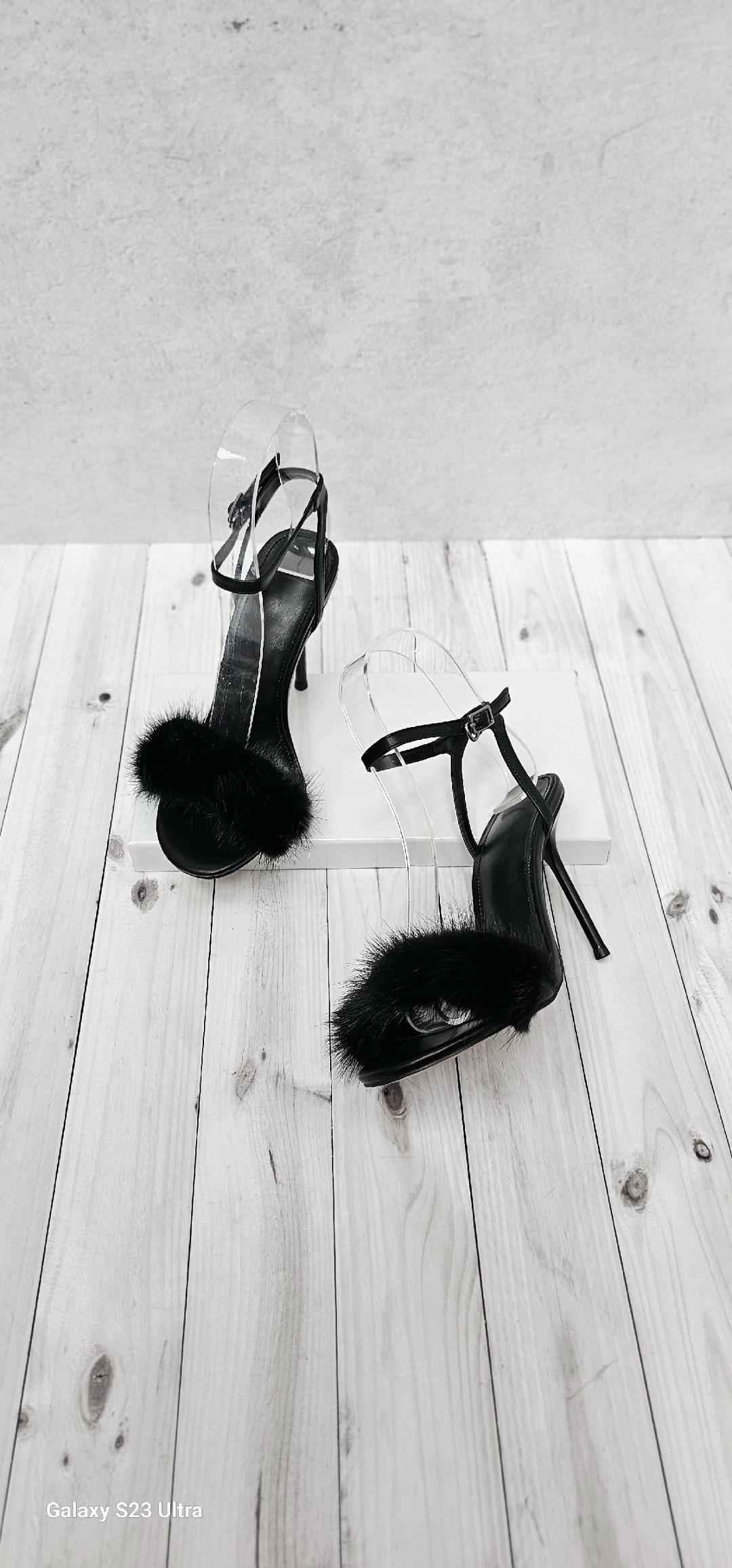 босоножки с мехом на каблуке,босоножки с мехом,меховые босоножки,босоножки на шпильках,босоножки на высоком каблуке